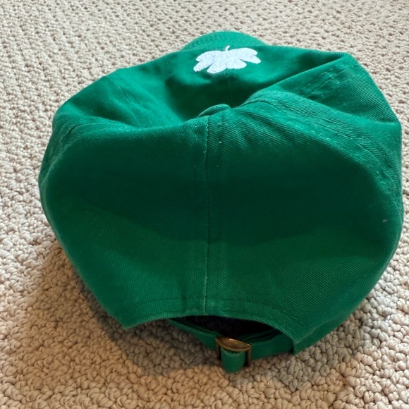 David and Young Green Cap with White Shamrock - Picture 2 of 4